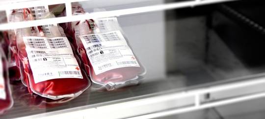 Ferien und WM: Weniger Blutspender