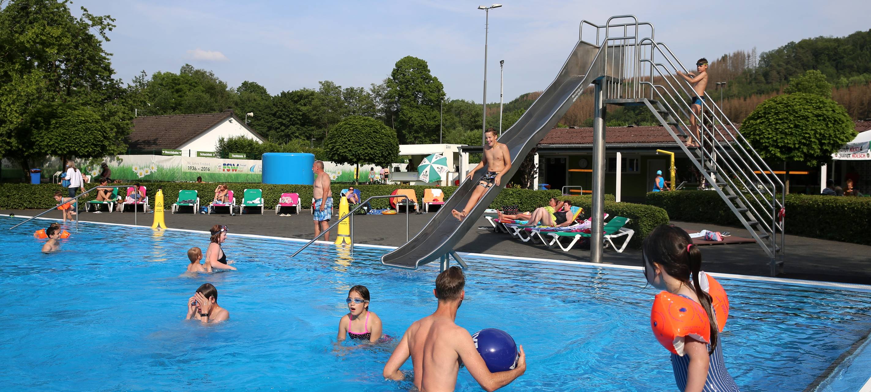 Freibadsaison: Vorbereitungen laufen auf Hochtouren