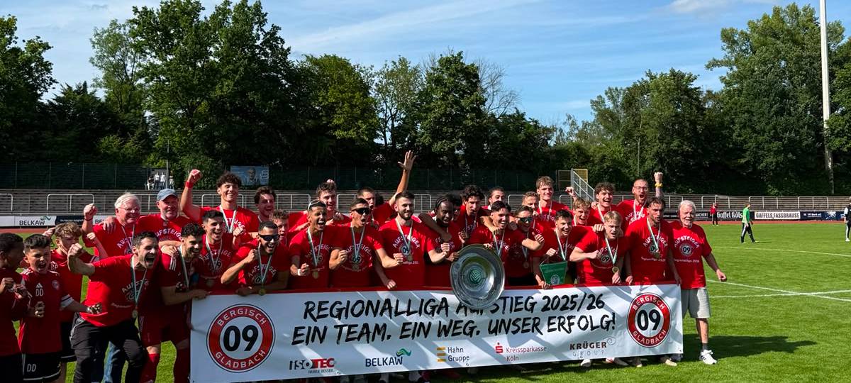 Fußball: Bergisch Gladbach 09 steigt auf