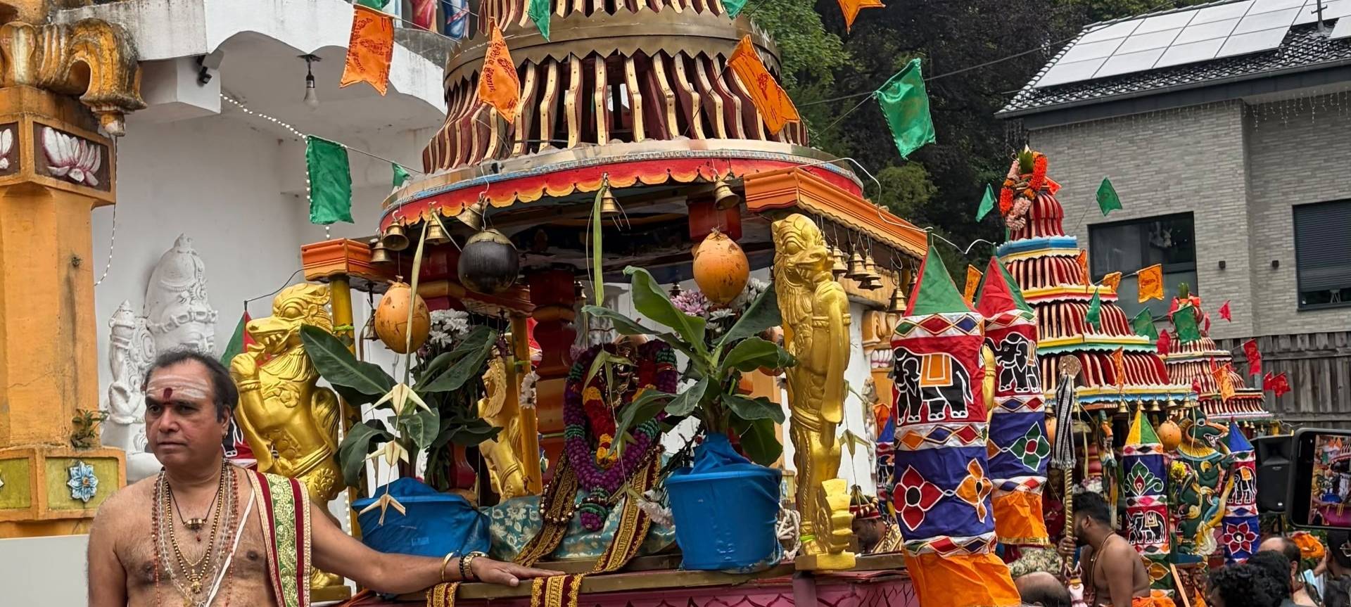 Großes Tempelfest in Gummersbach