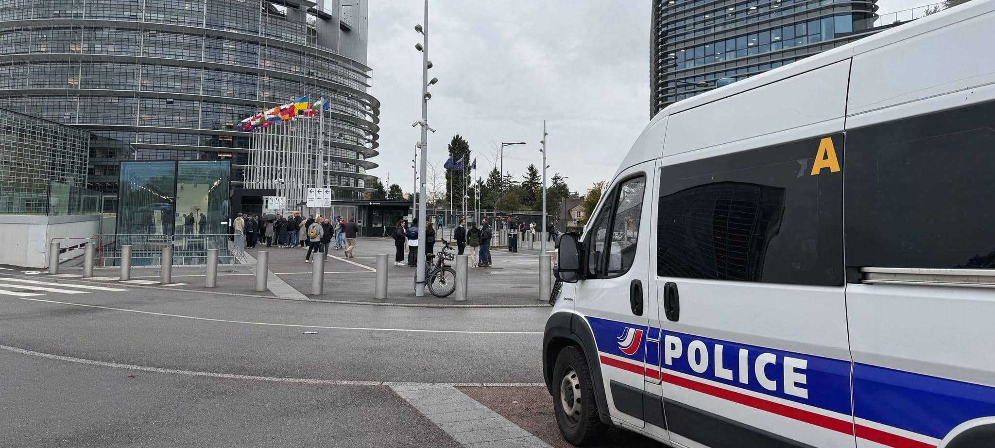 Ermittler durchsuchen Büros rechter Fraktion im EU-Parlament